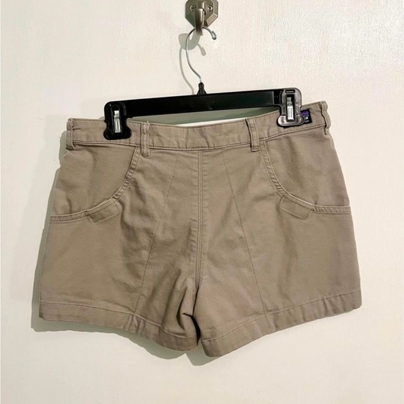 Women’s Patagonia shorts. Size 6. - Picture 2 of 3